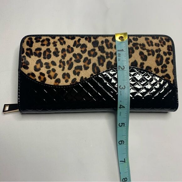 Unbranded Zippered Wallet NWOT - Picture 5 of 5